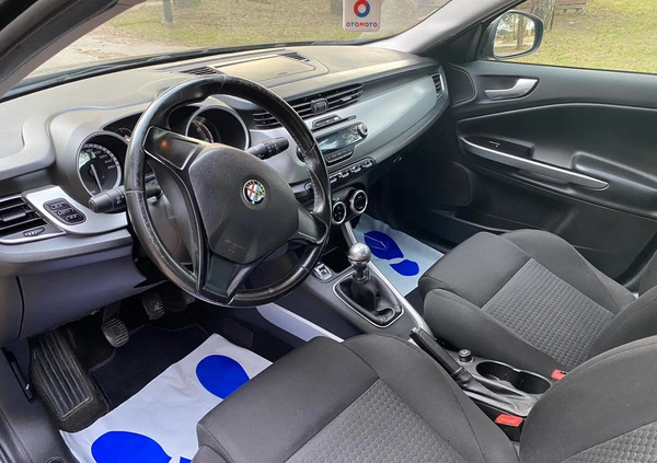 Alfa Romeo Giulietta cena 25900 przebieg: 198000, rok produkcji 2012 z Olkusz małe 326